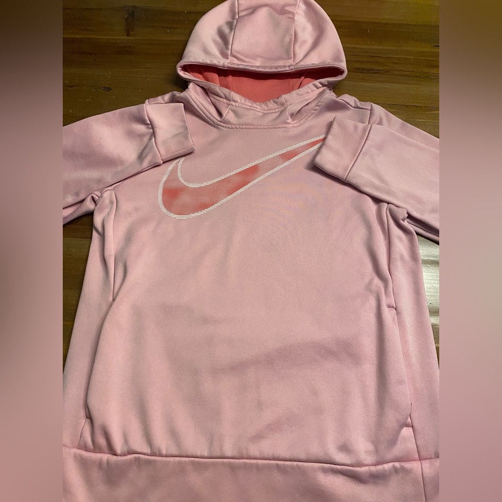 Nike Hoddie Light Pink With Mesh Lined Pockets